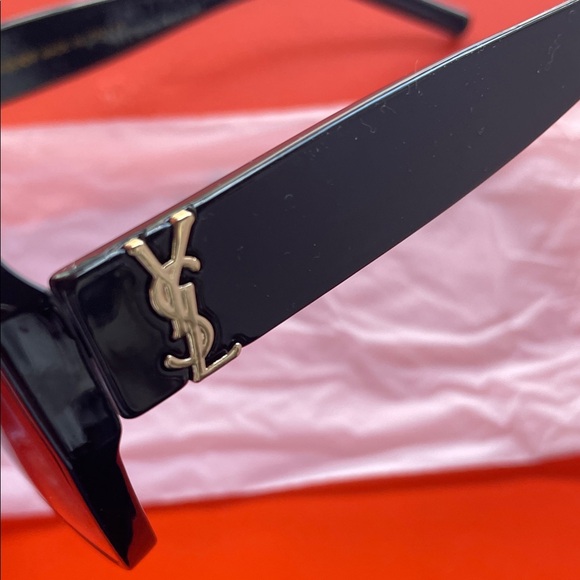 Chic ysl Black Sunglasses - Picture 7 of 8